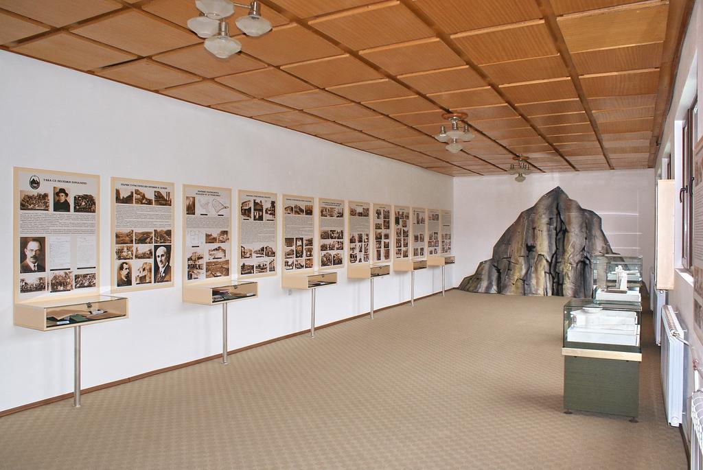 Tourist Center Momina Krepost Hotel Veliko Turnovo Bagian luar foto
