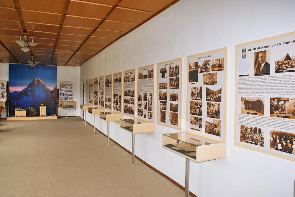 Tourist Center Momina Krepost Hotel Veliko Turnovo Bagian luar foto