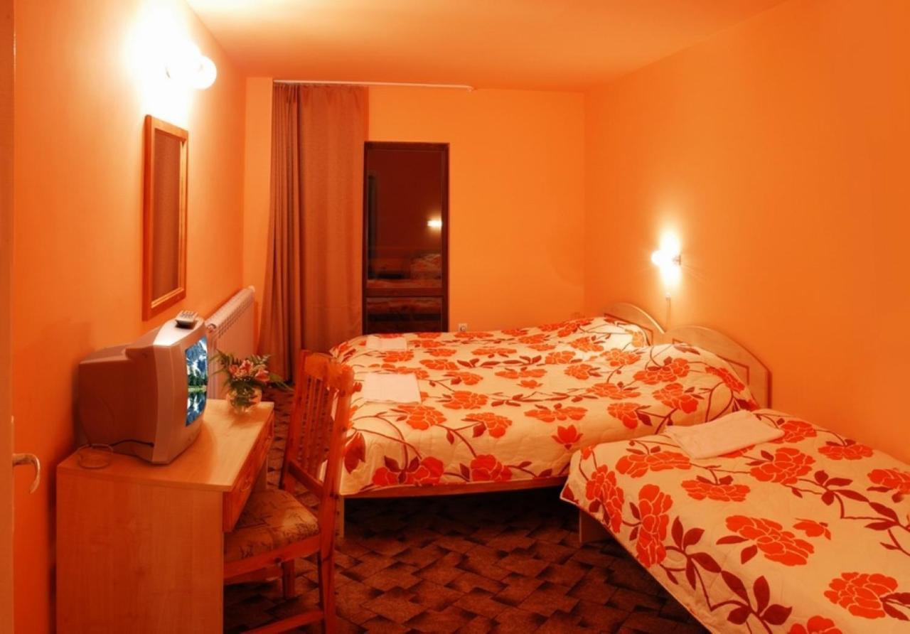 Tourist Center Momina Krepost Hotel Veliko Turnovo Bagian luar foto